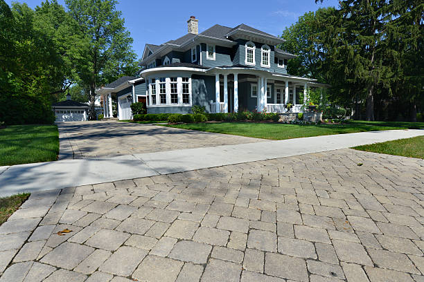 Best Driveway Paving Company  in Riverside, IA